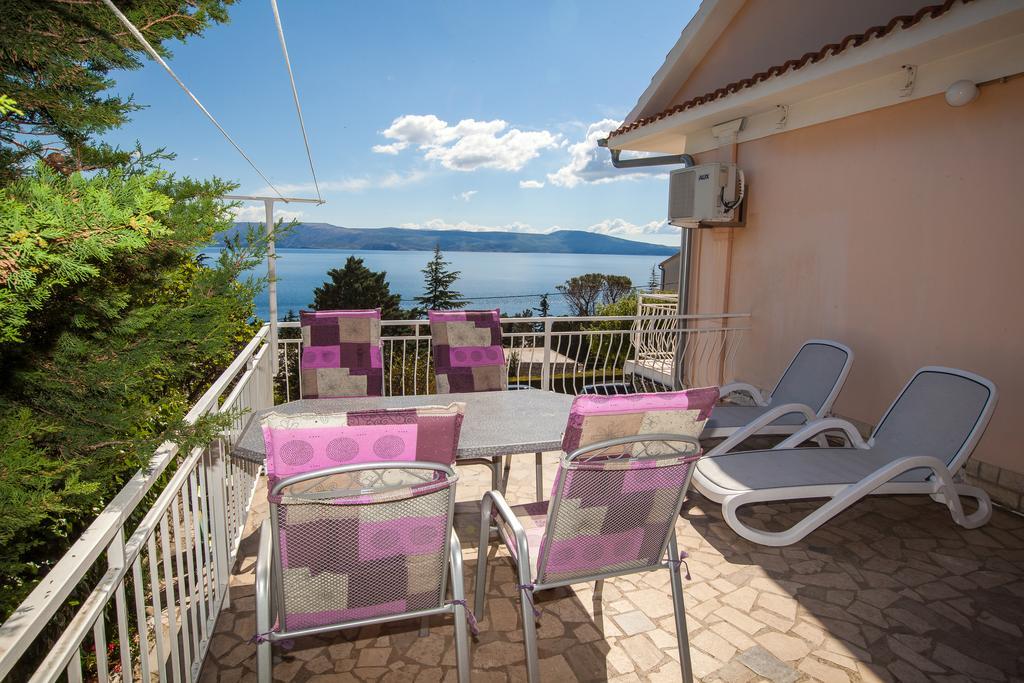 Apartment Pavica Нови Винодолски Екстериор снимка