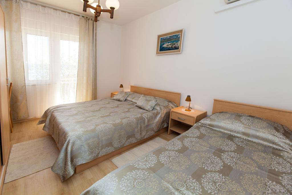 Apartment Pavica Нови Винодолски Екстериор снимка